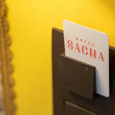 Sacha Paris