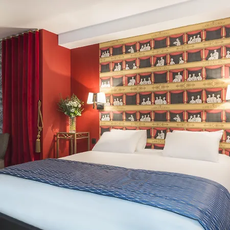 Sacha Hotel 4*
