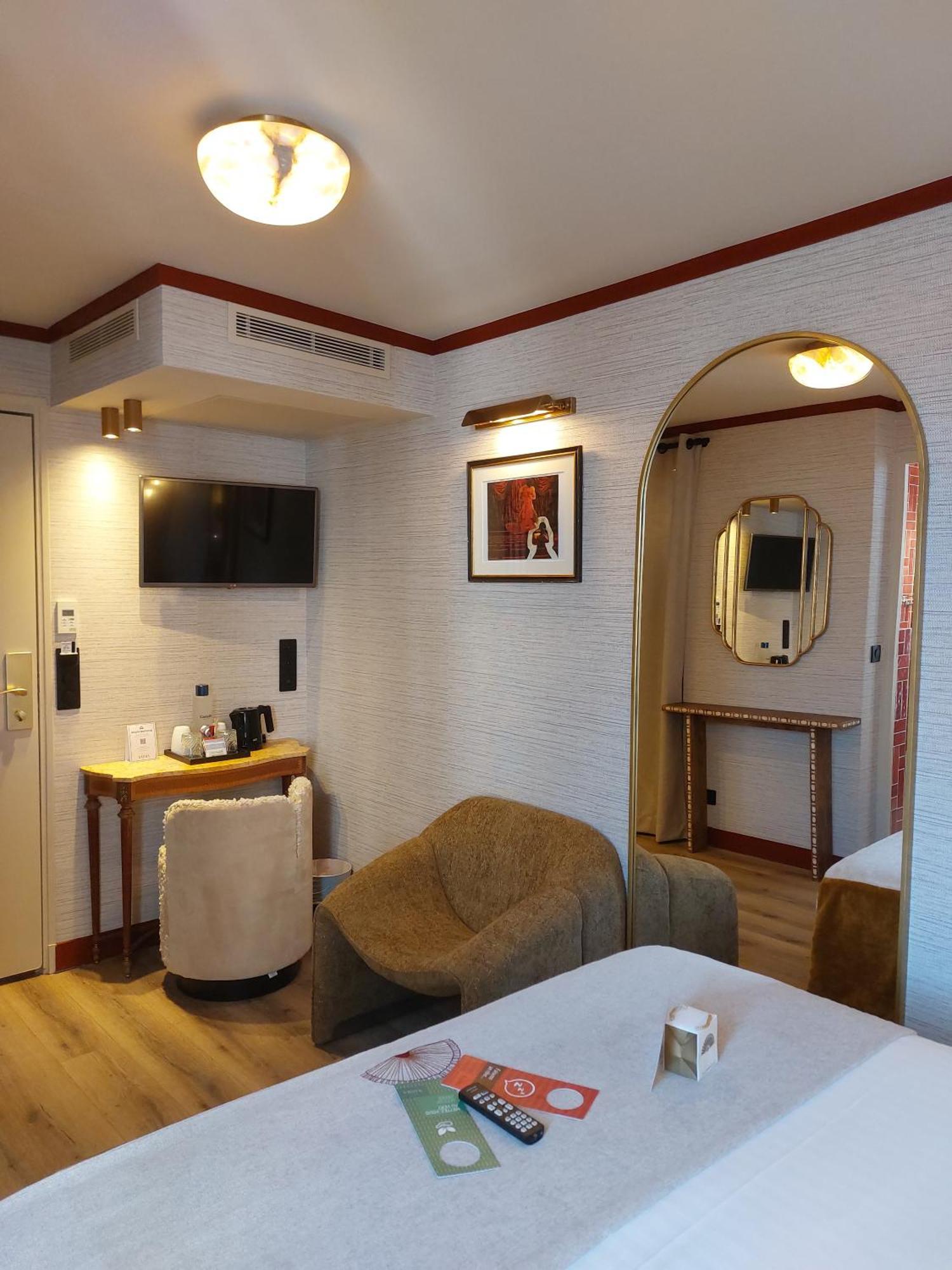 Sacha Hotel 4*